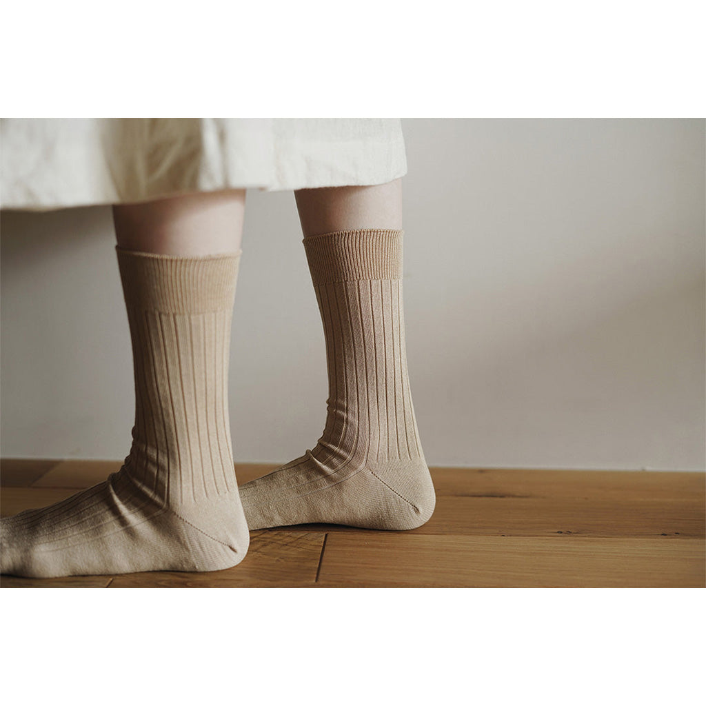 Nishiguchi Kutsushita Women's Silk Cotton Ribbed Socks, Beige