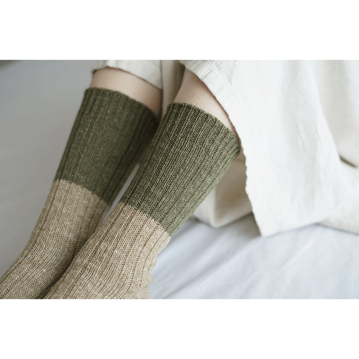 Nishiguchi Kutsushita Wool Cotton Slab Socks, Brown