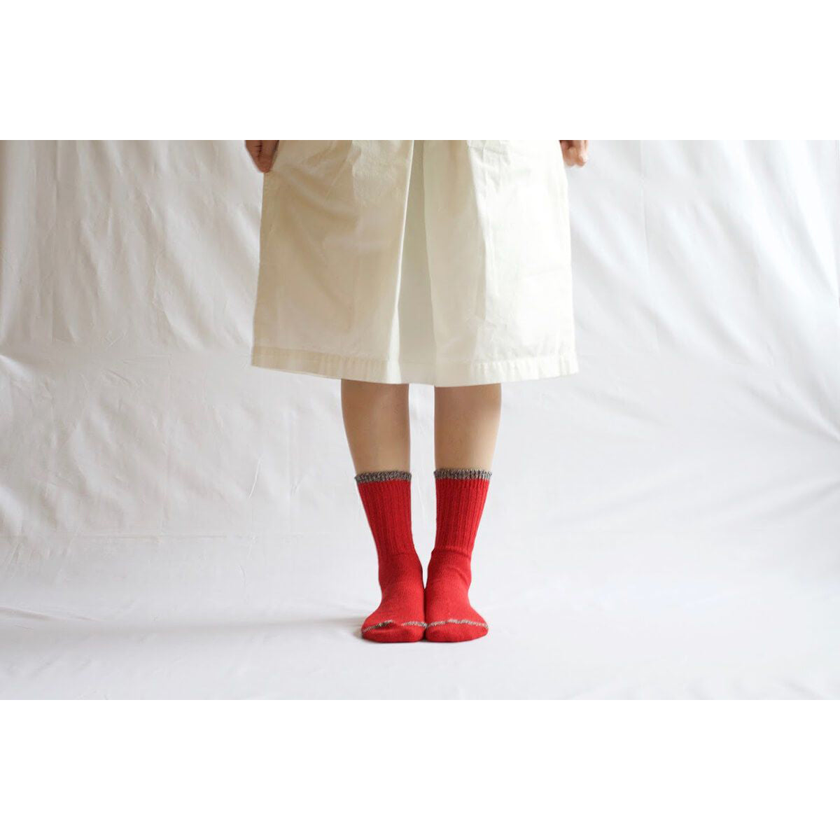 Nishiguchi Kutsushita Silk Cotton Socks, Light Gray