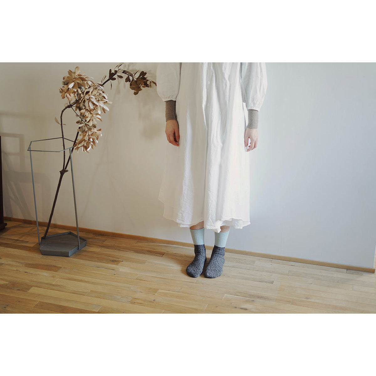 Memeri Cotton Two Tone Silk Ribbed Socks, Beige