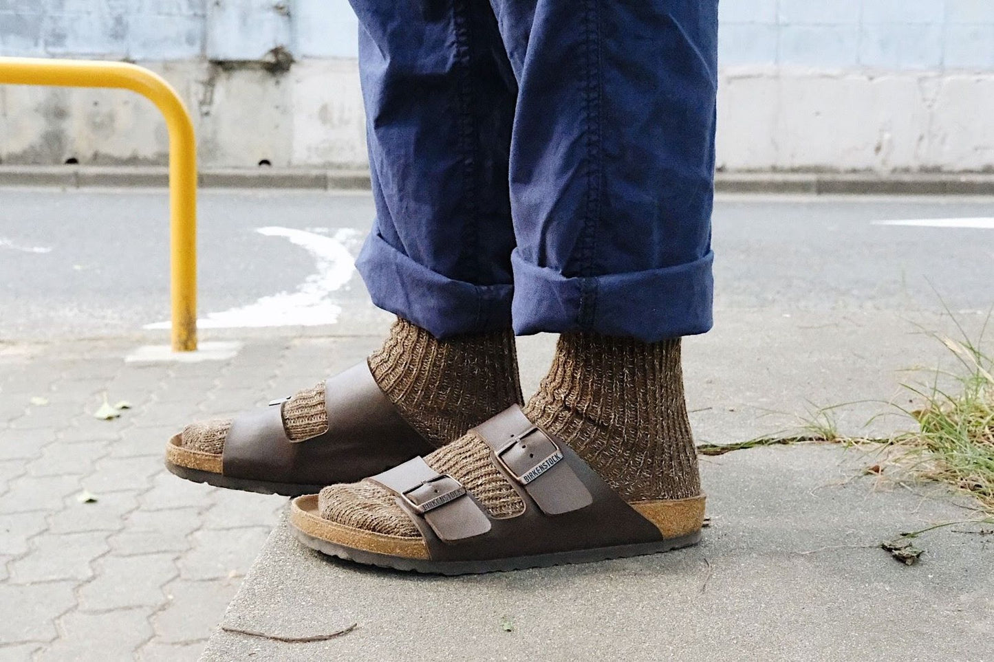 Nishiguchi Kutsushita Hemp Cotton Ribbed Socks, Khaki