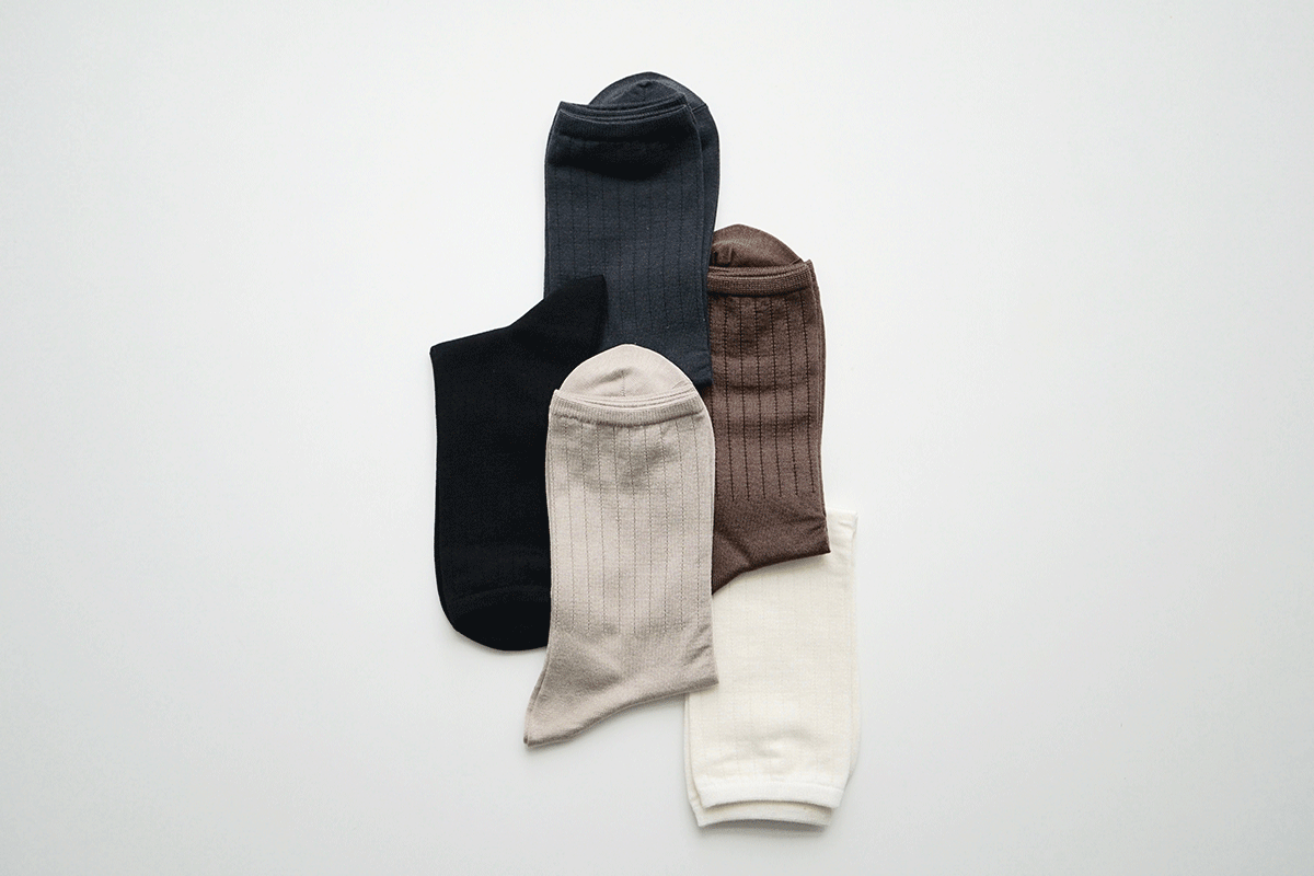 Hakne Smooth Silk Socks, Gray