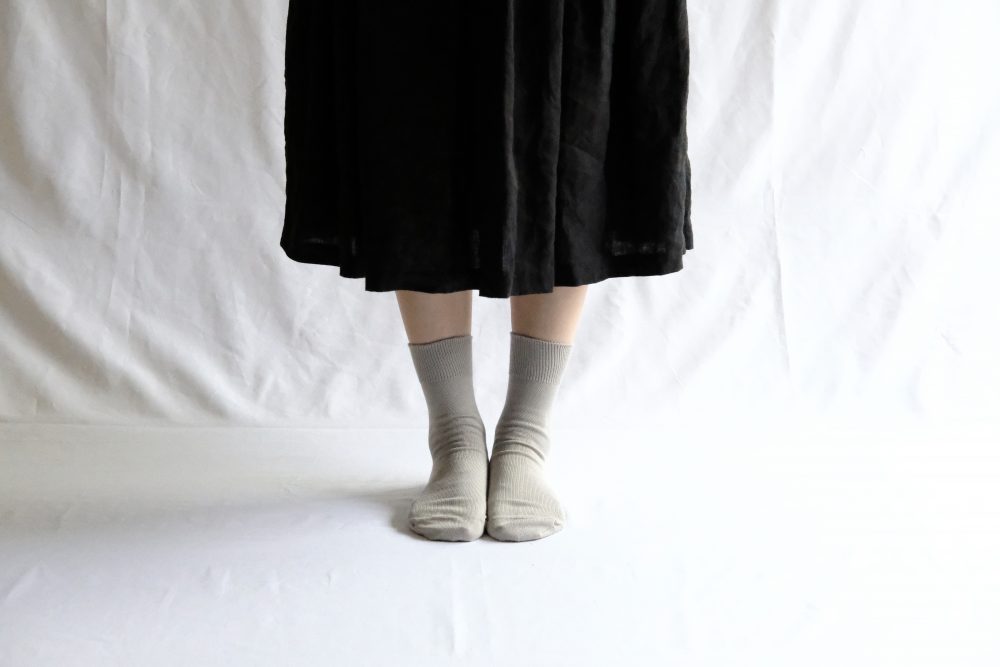 Nishiguchi Kutsushita Women's Egyptian Cotton Plain Socks, Light Gray