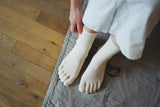 Memeri Silk Cotton Five Finger Socks, Natural