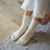 Memeri Silk Cotton Five Finger Socks, Natural