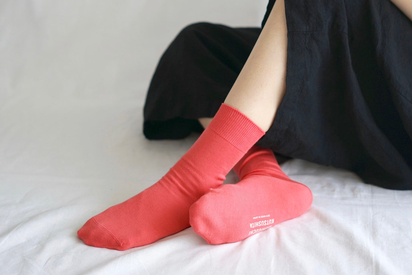 Nishiguchi Kutsushita Women's Egyptian Cotton Plain Socks, Red